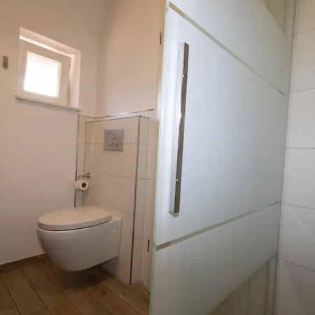Reetdachhaus Suederende Feriehus *