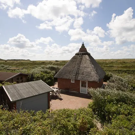 Feriehus Reetdachhaus Suederende Hörnum
