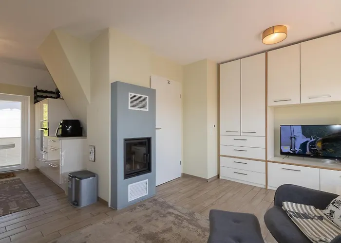 Semesterbostad Reetdachhaus Suederende