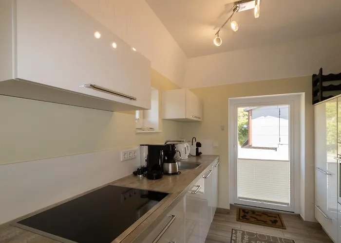 Semesterbostad Reetdachhaus Suederende Hörnum